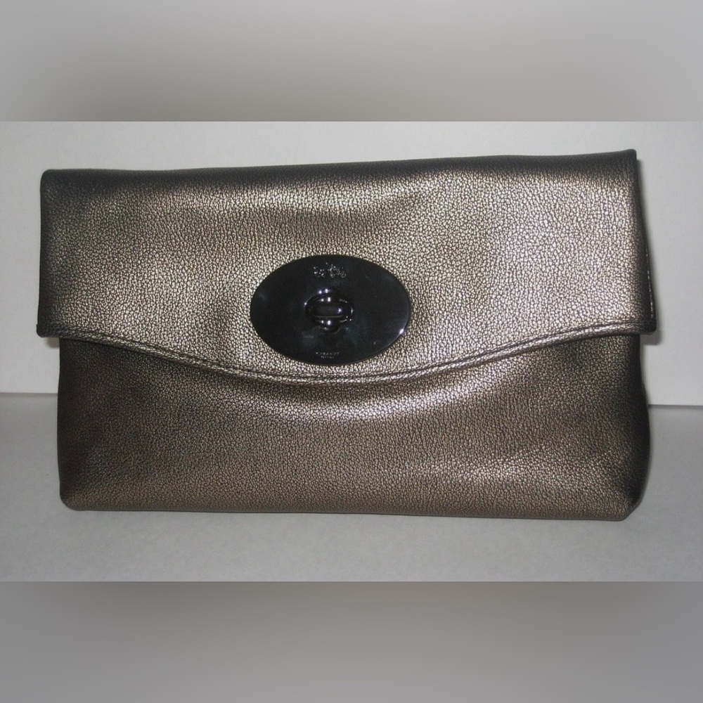 ✨Coach Leather Gold Metallic handbag